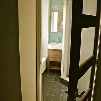 Royal Oak Inn Toronto Hotel