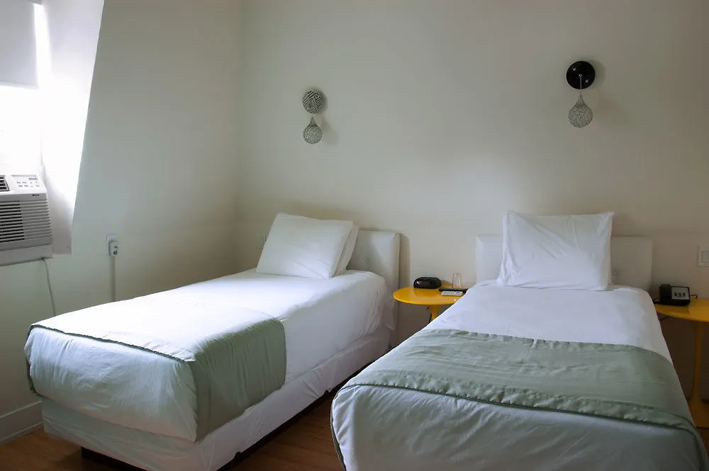 Royal Oak Inn Toronto Hotel