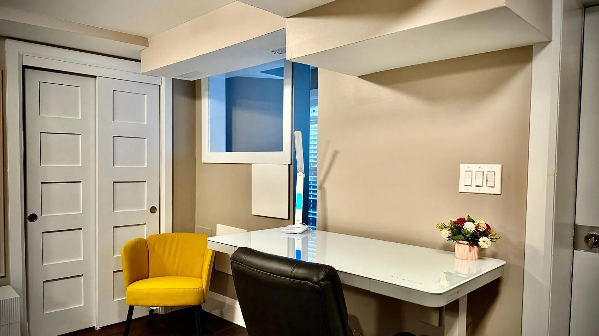 ** ホテル ロイヤル オーク イン トロント カナダ