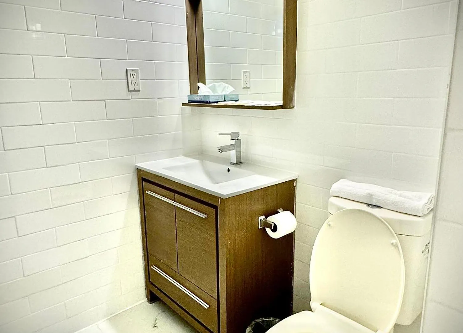 Hotel Royal Oak Inn Toronto